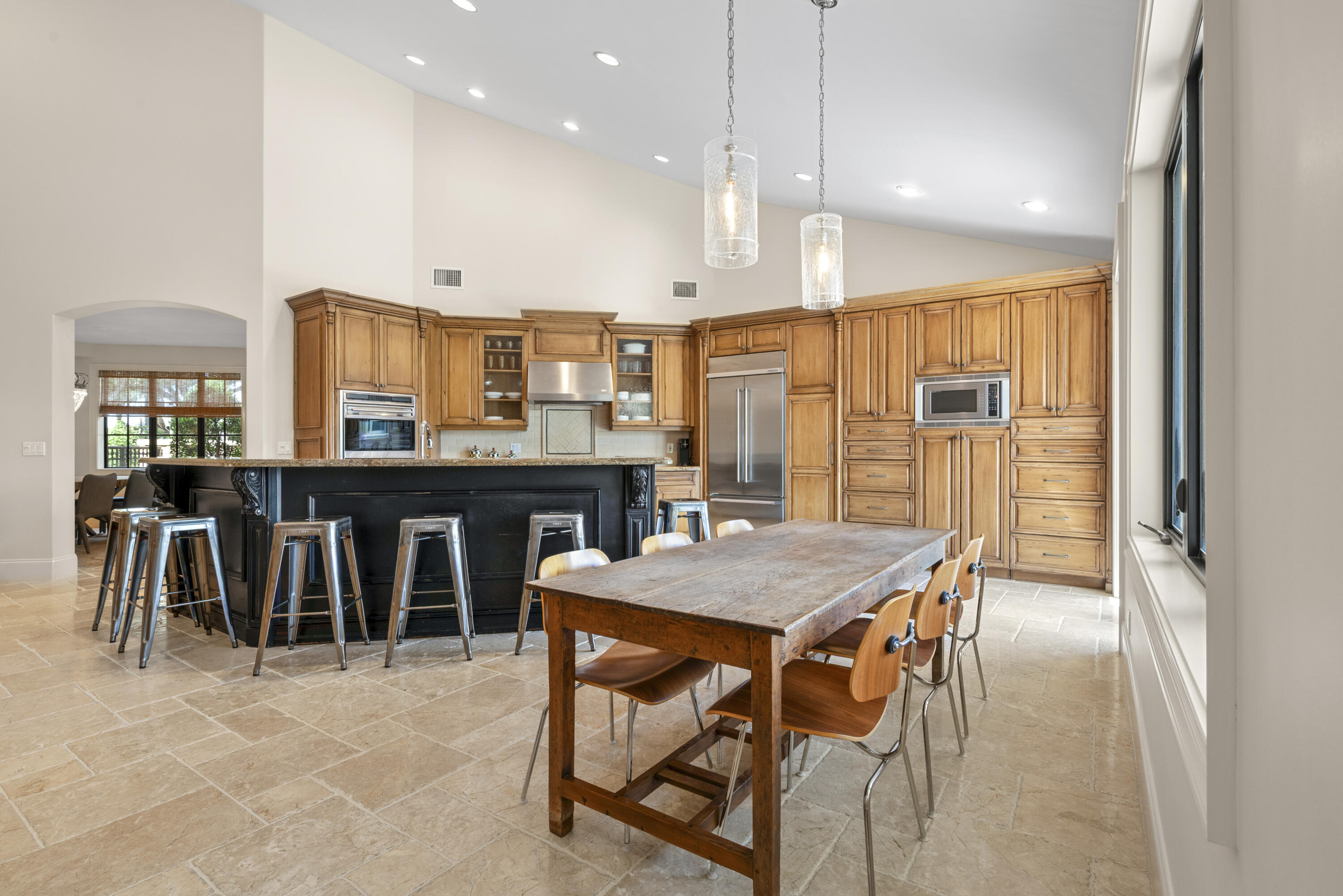5734 Paddington Way