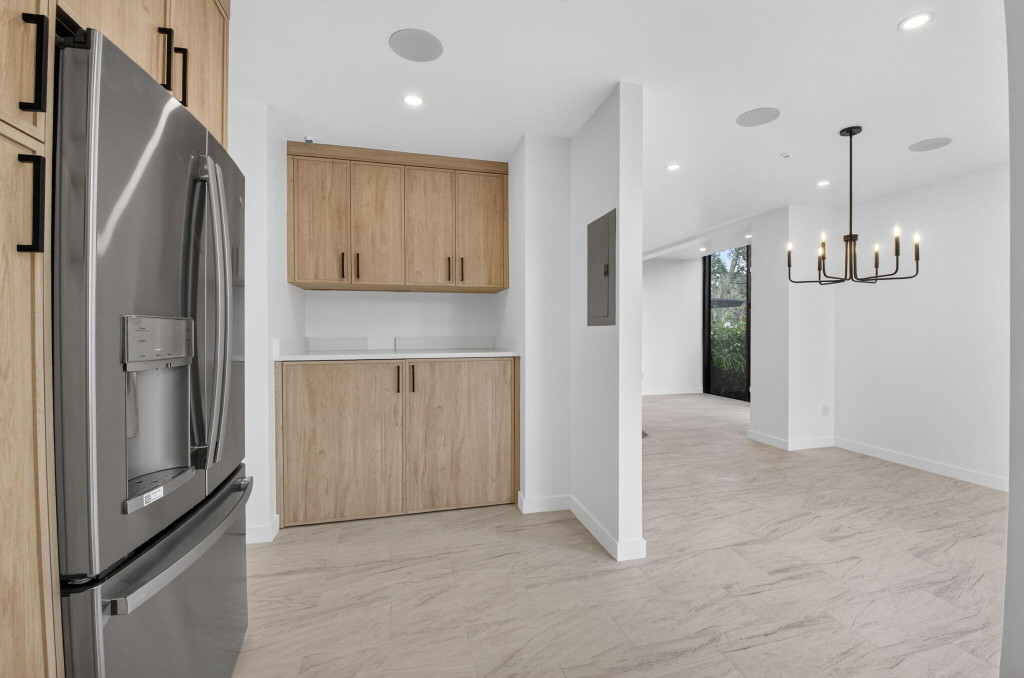 7819 Lakeside Boulevard 812