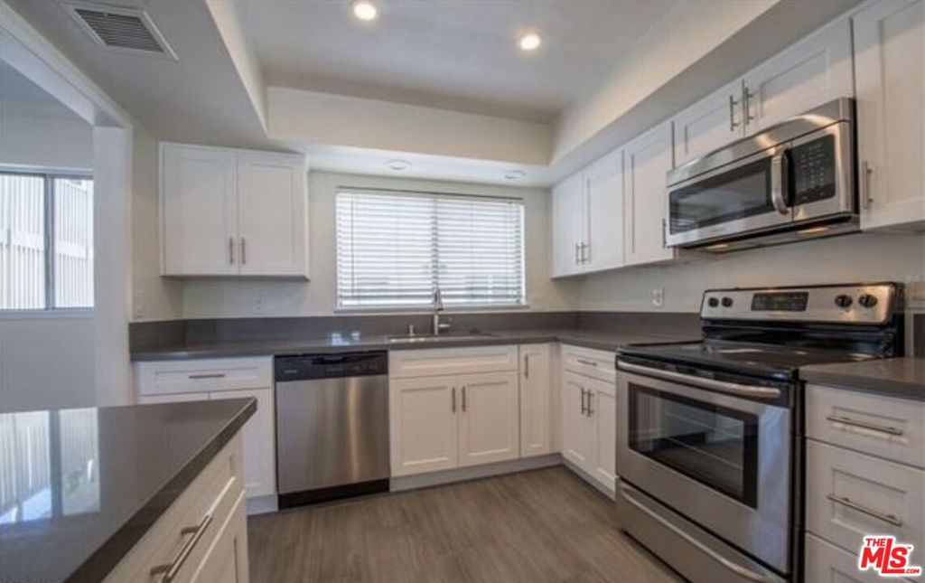 807 N Altadena Drive