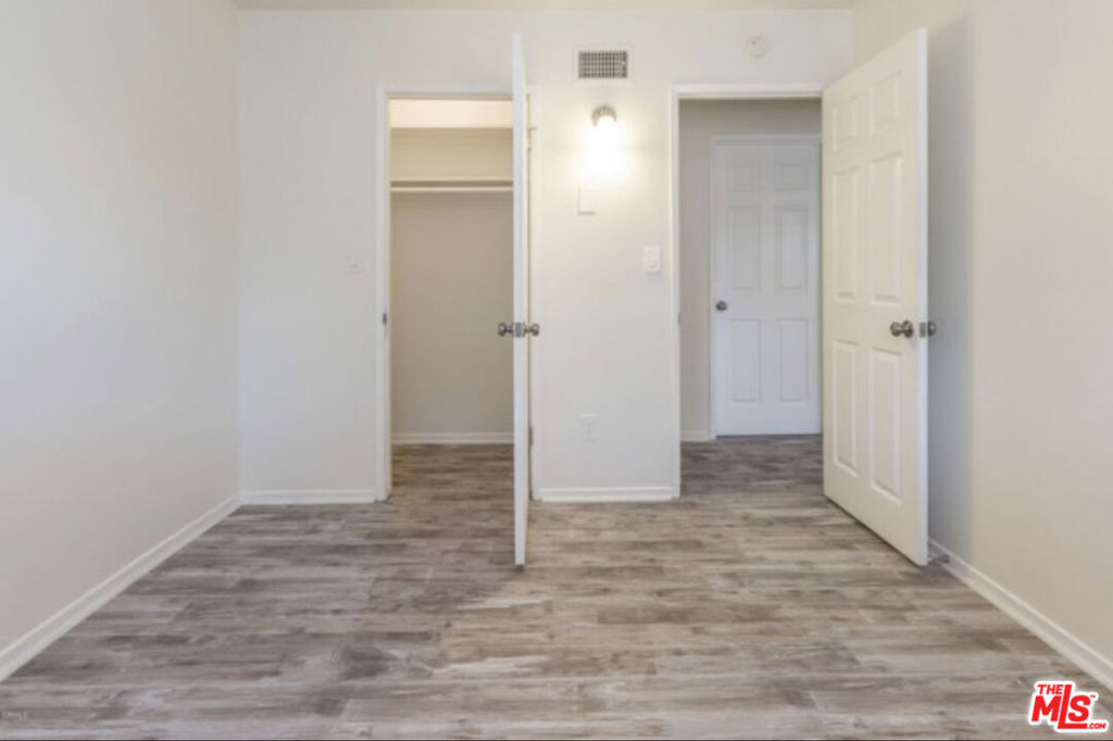 807 N Altadena Drive