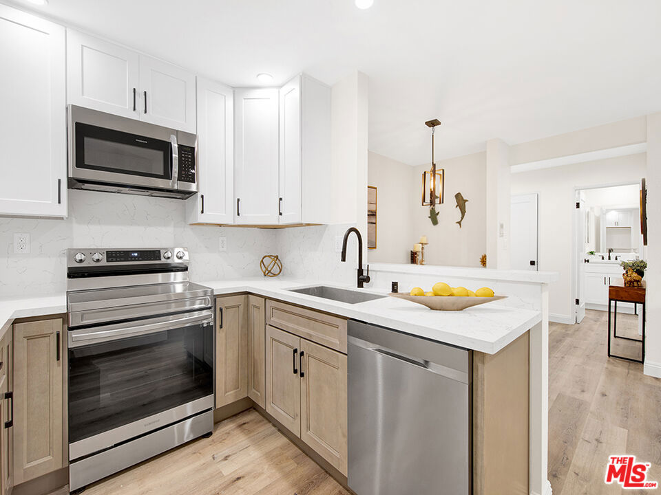 360 S Euclid Avenue 230