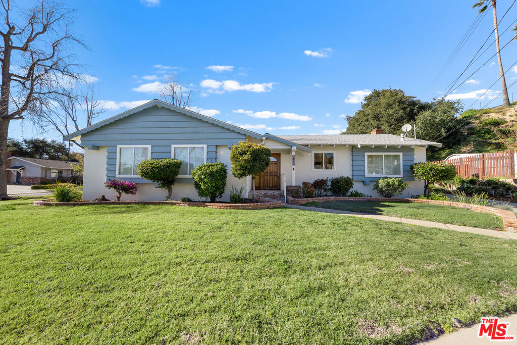 9413 La Reina Place