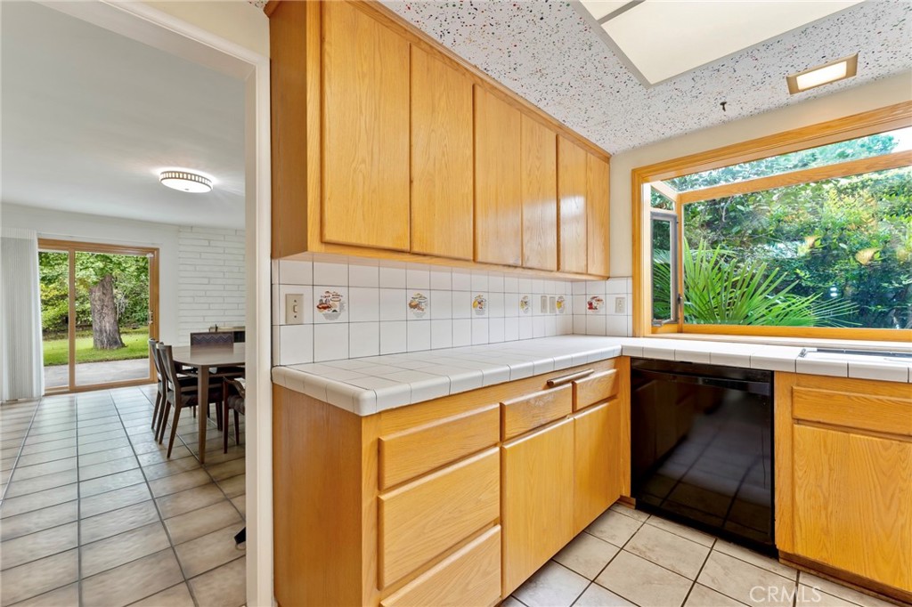 157 South Hermosa Avenue