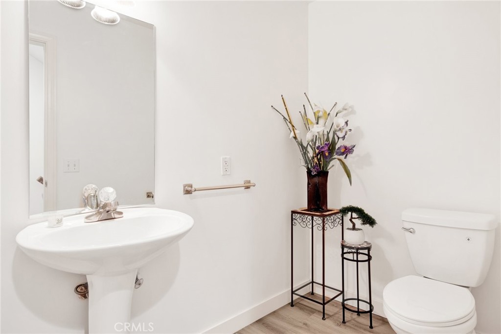 263 E Glenarm Street 103