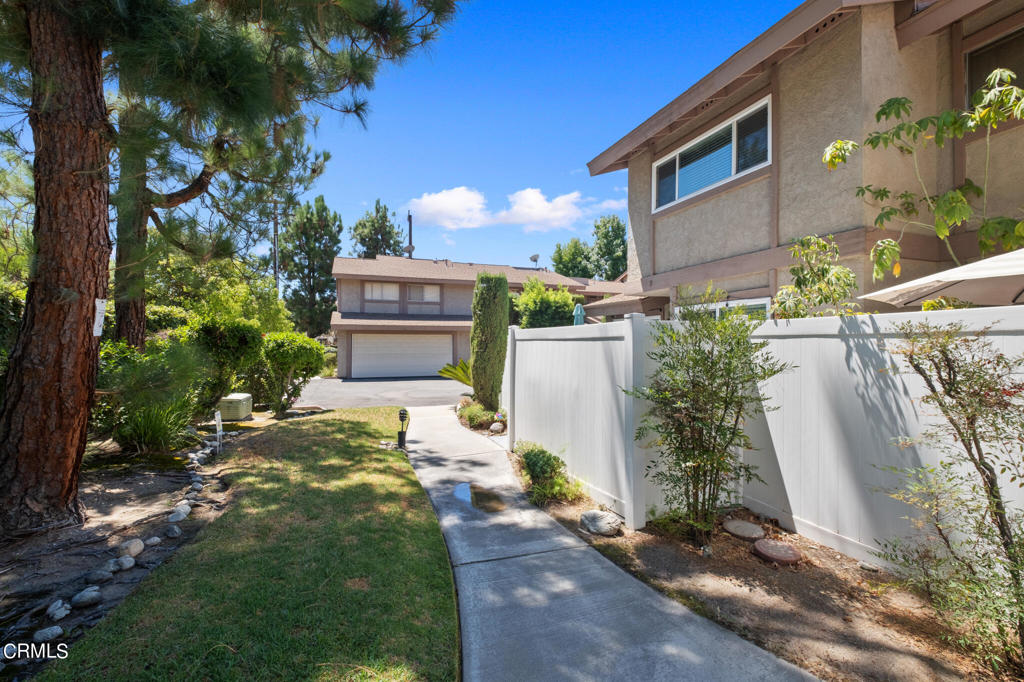 2447 Huntington Drive #5