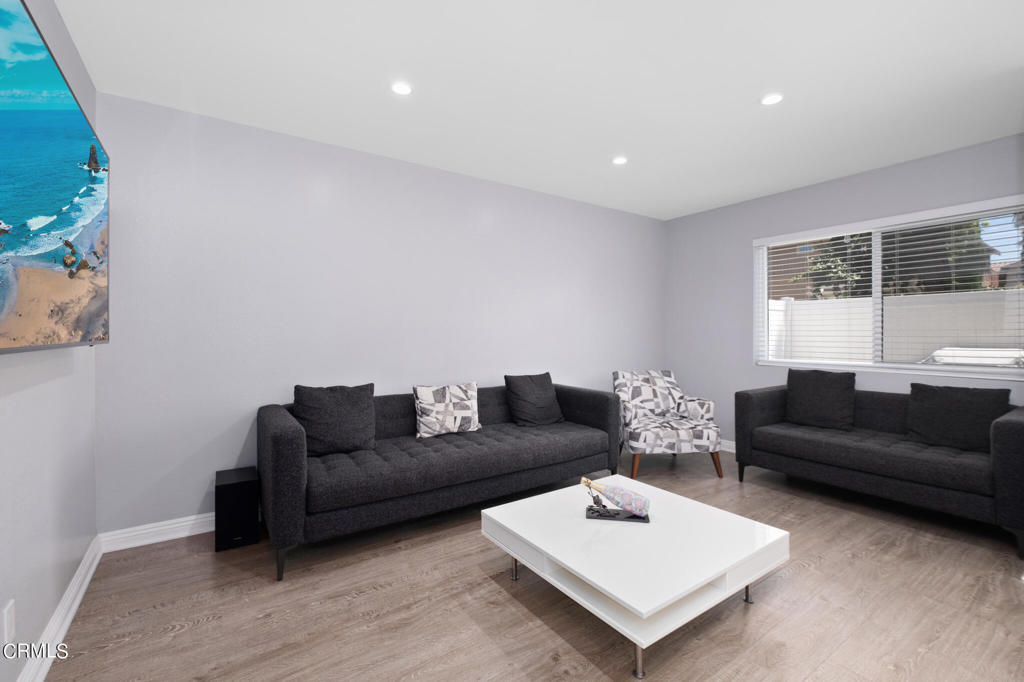 2447 Huntington Drive #5