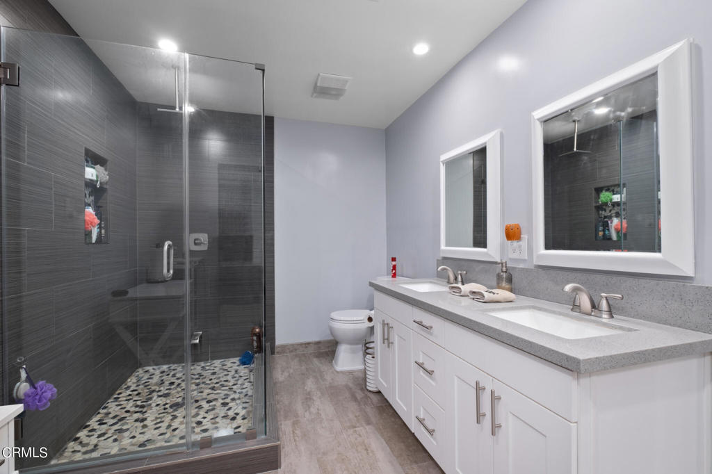 2447 Huntington Drive #5