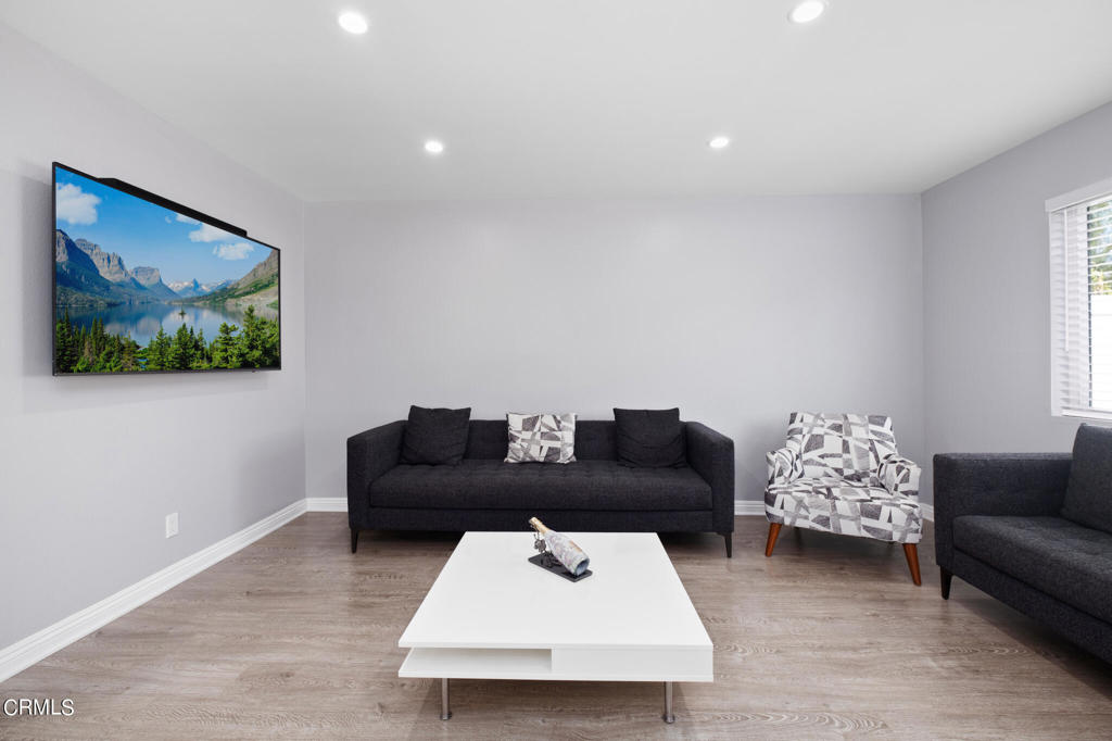 2447 Huntington Drive #5