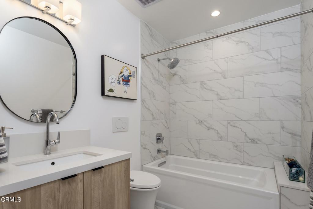178 S Euclid Avenue 202