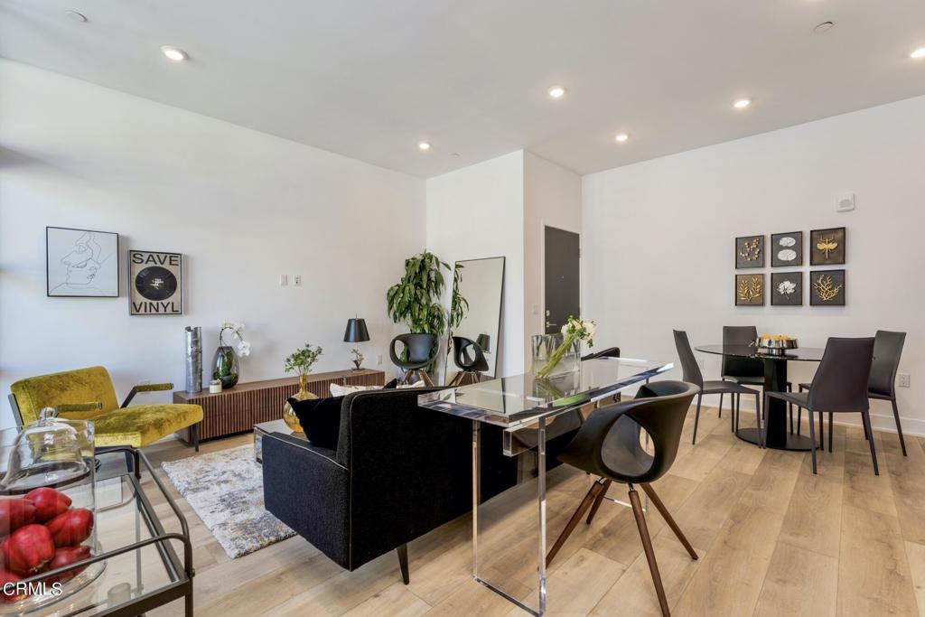 178 S Euclid Avenue 306