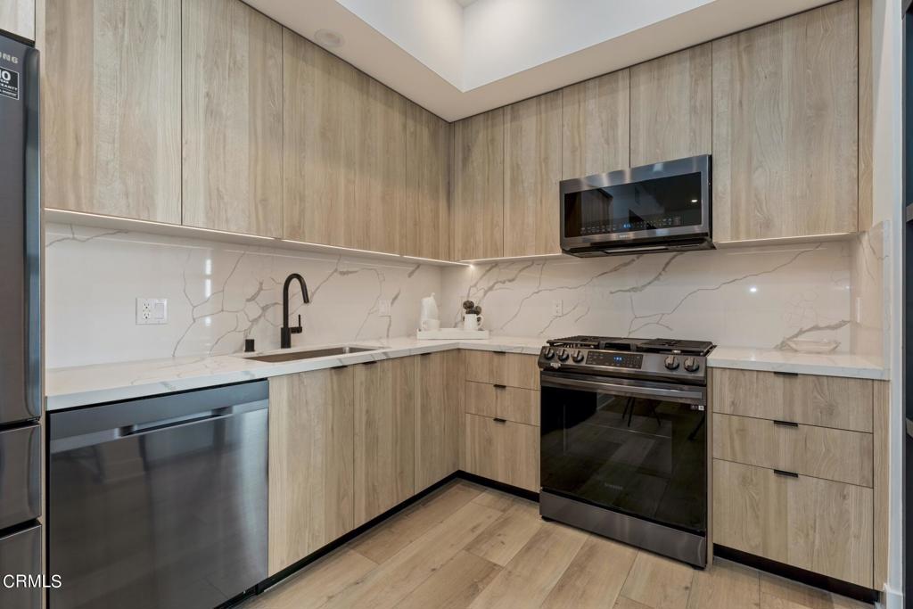 178 S Euclid Avenue 306