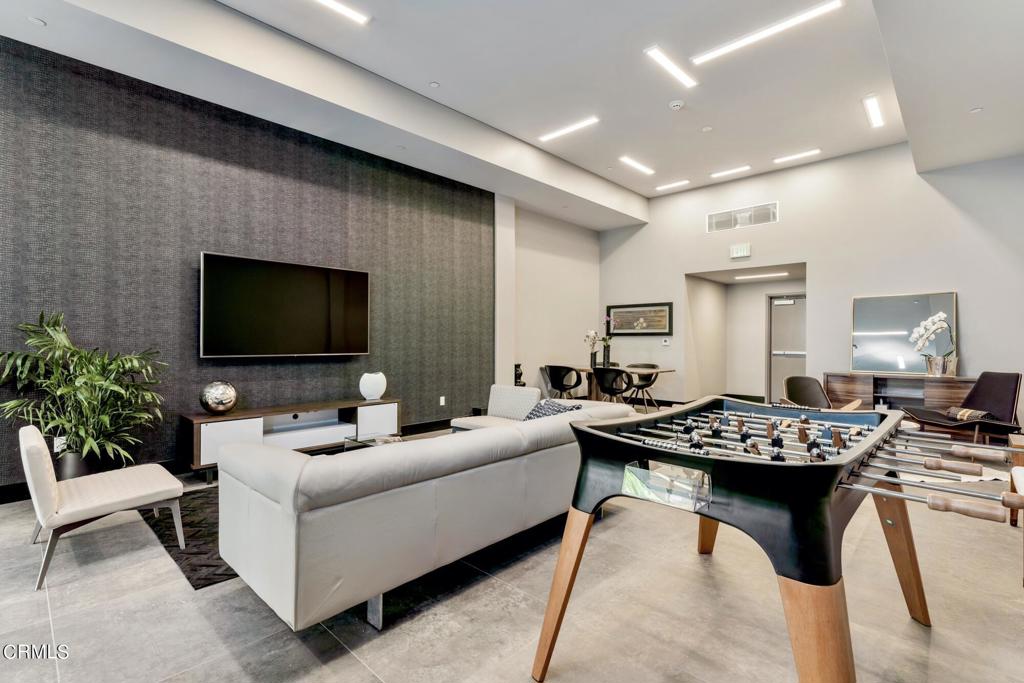 178 S Euclid Avenue 306