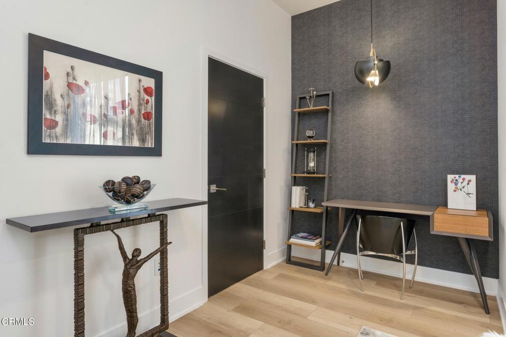 178 S Euclid Avenue 306