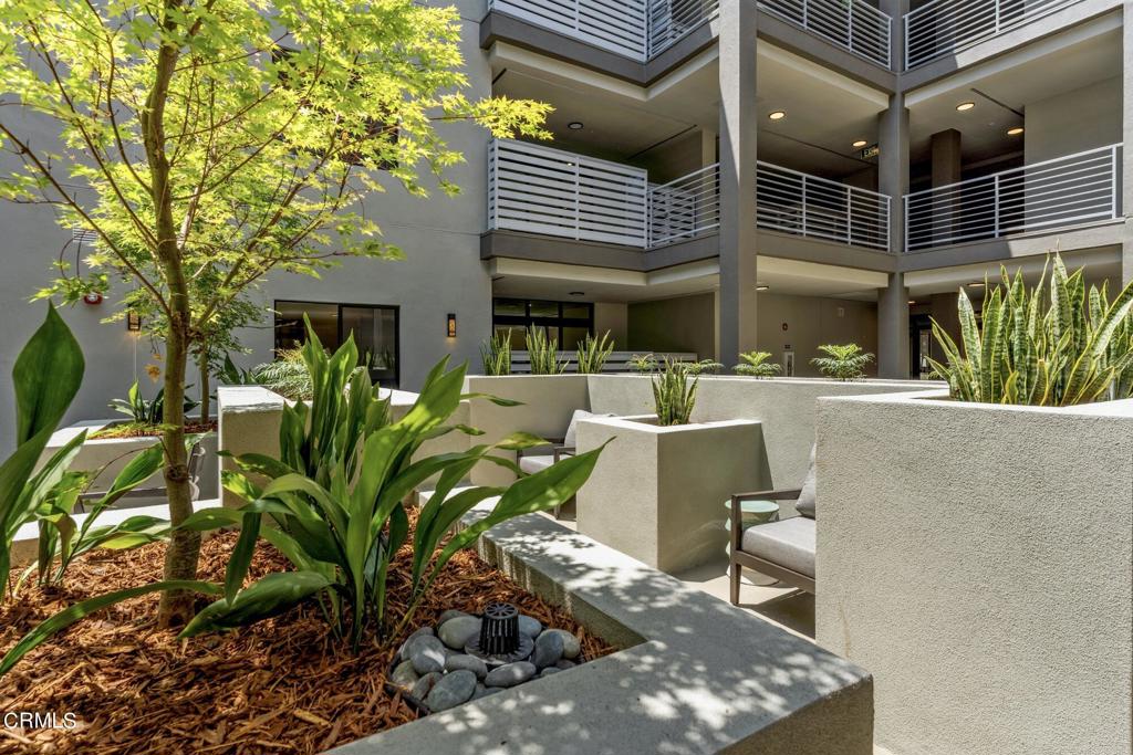 178 S Euclid Avenue 306