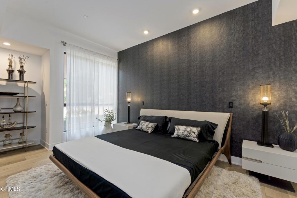 178 S Euclid Avenue 106