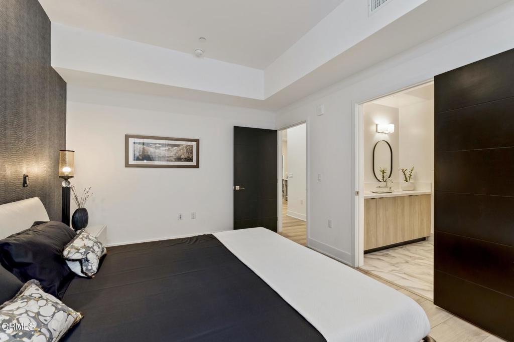 178 S Euclid Avenue 106