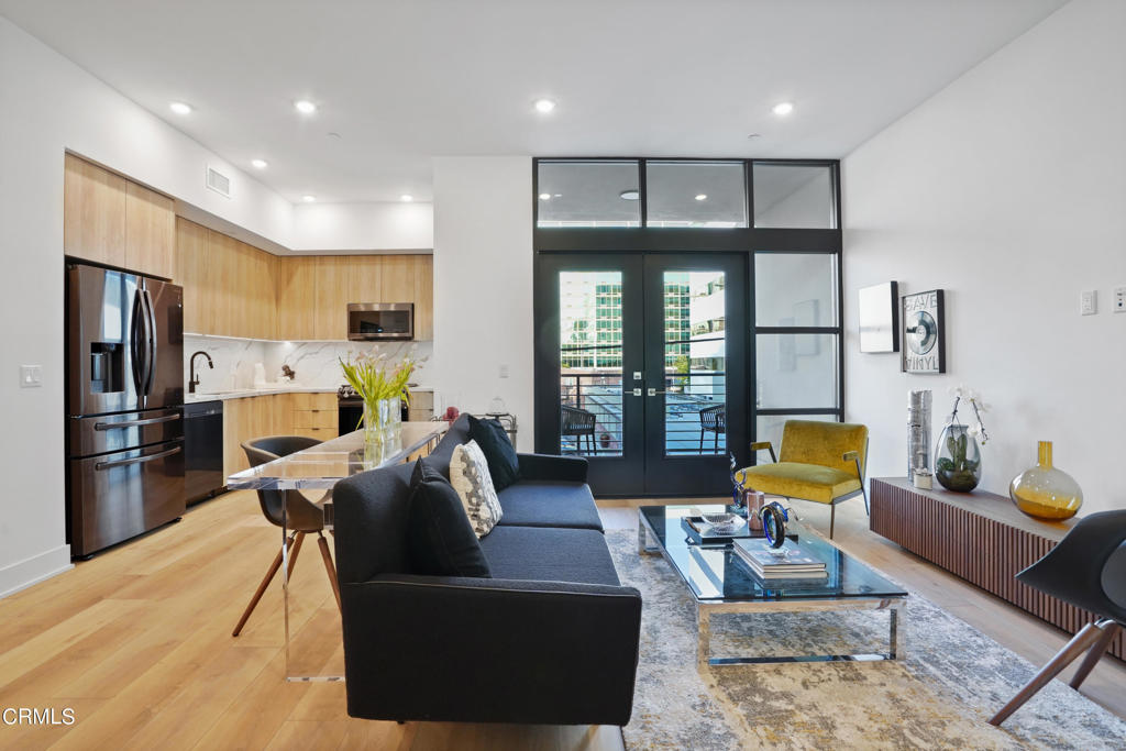 178 S Euclid Avenue 104