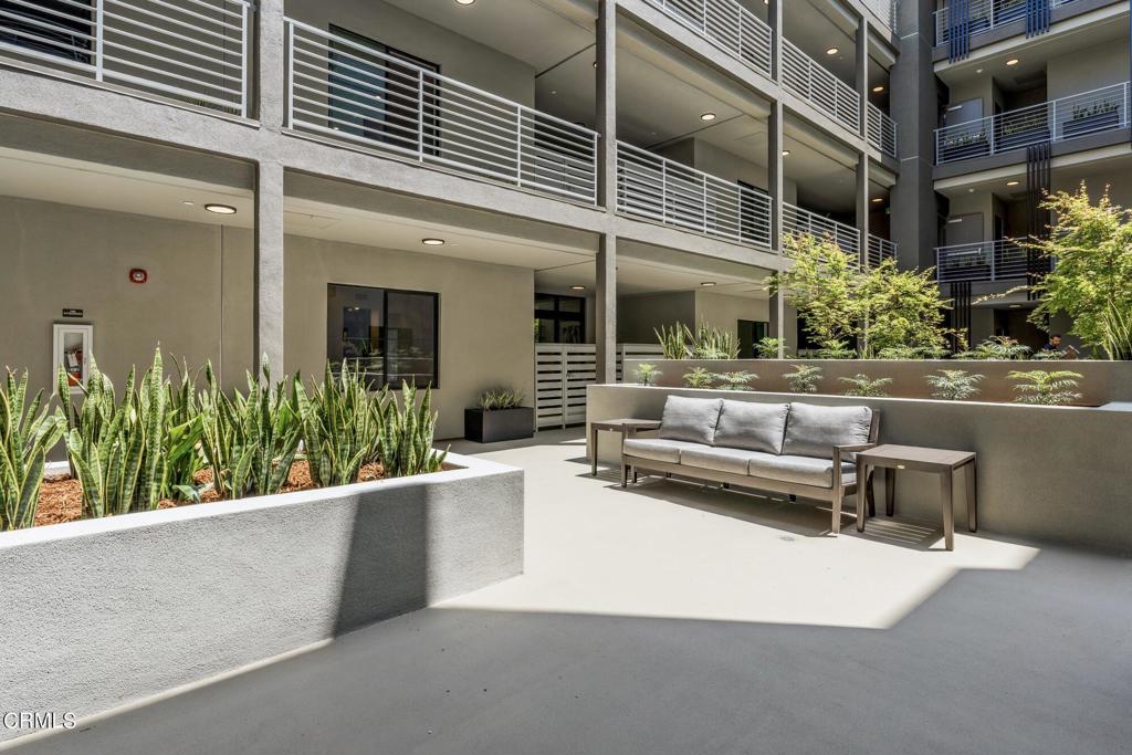 178 S Euclid Avenue 210