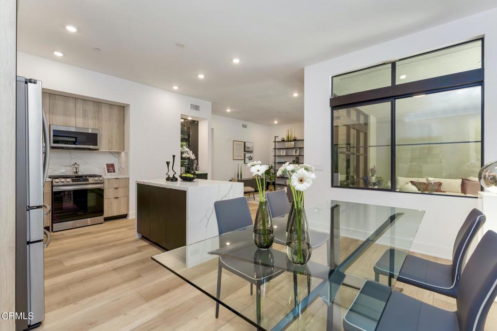178 S Euclid Avenue 210