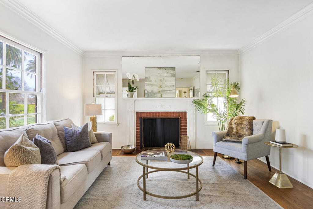 625 N Granada Avenue