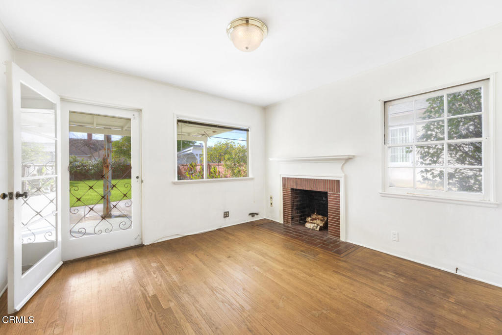 625 N Granada Avenue