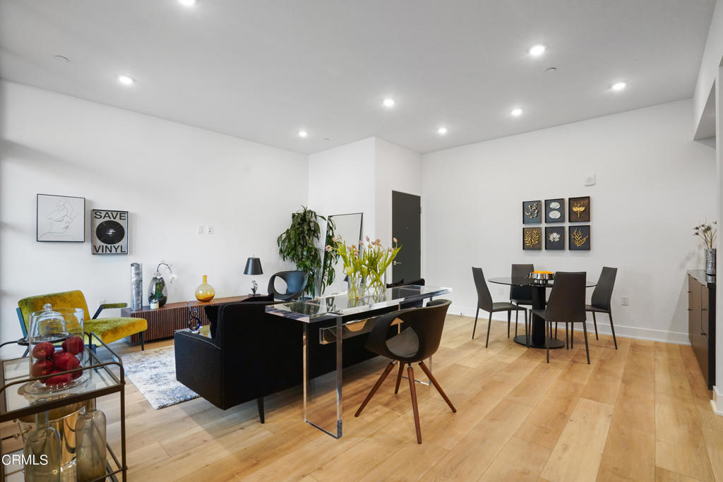 178 S Euclid Avenue 307
