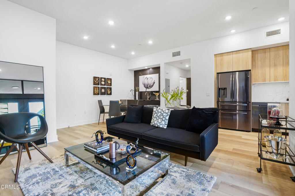 178 S Euclid Avenue 307