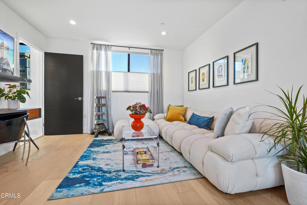 178 S Euclid Avenue 408