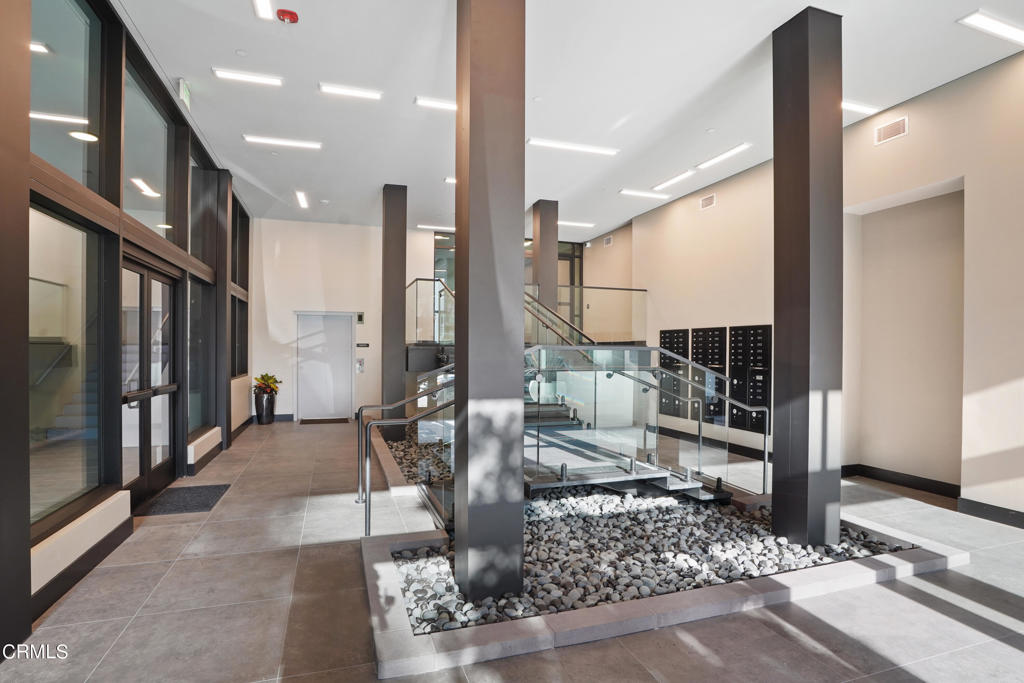 178 S Euclid Avenue 408