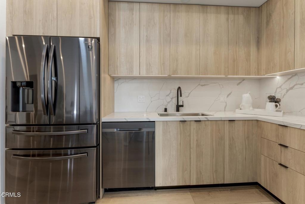 178 S Euclid Avenue 407