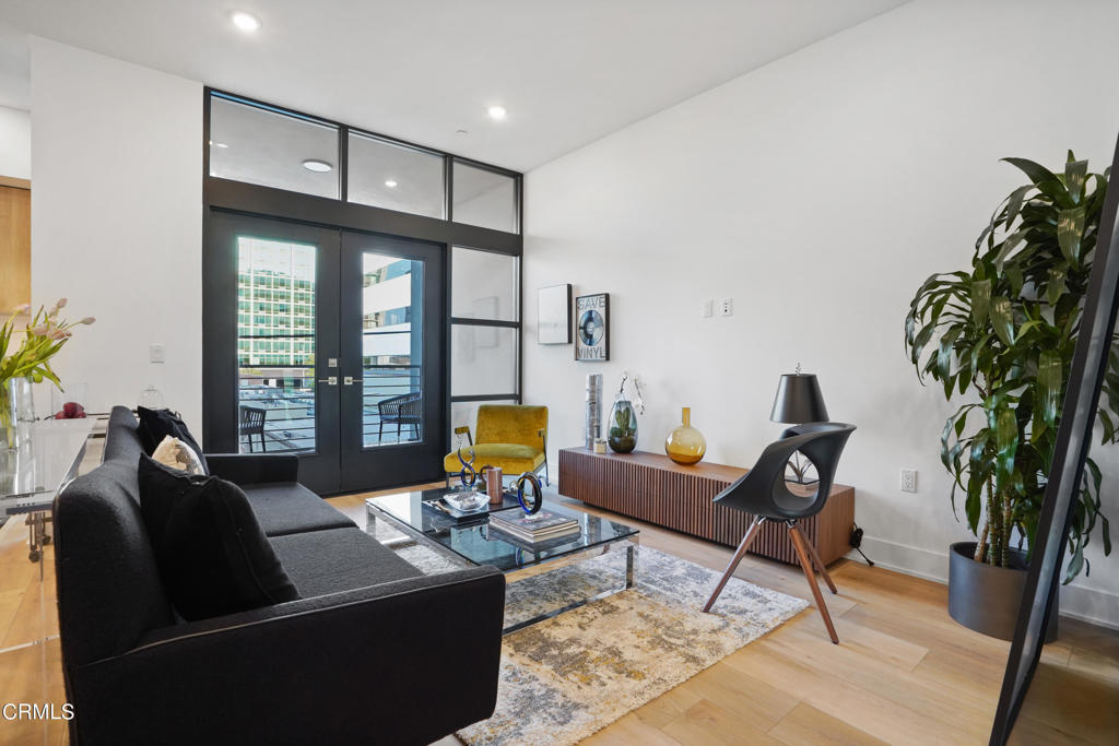 178 S Euclid Avenue 407