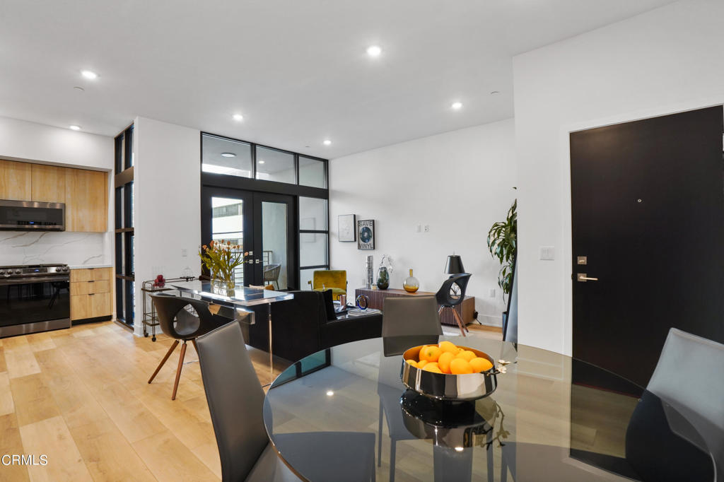 178 S Euclid Avenue 407