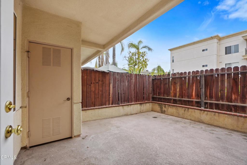 208 N Lincoln Avenue 111