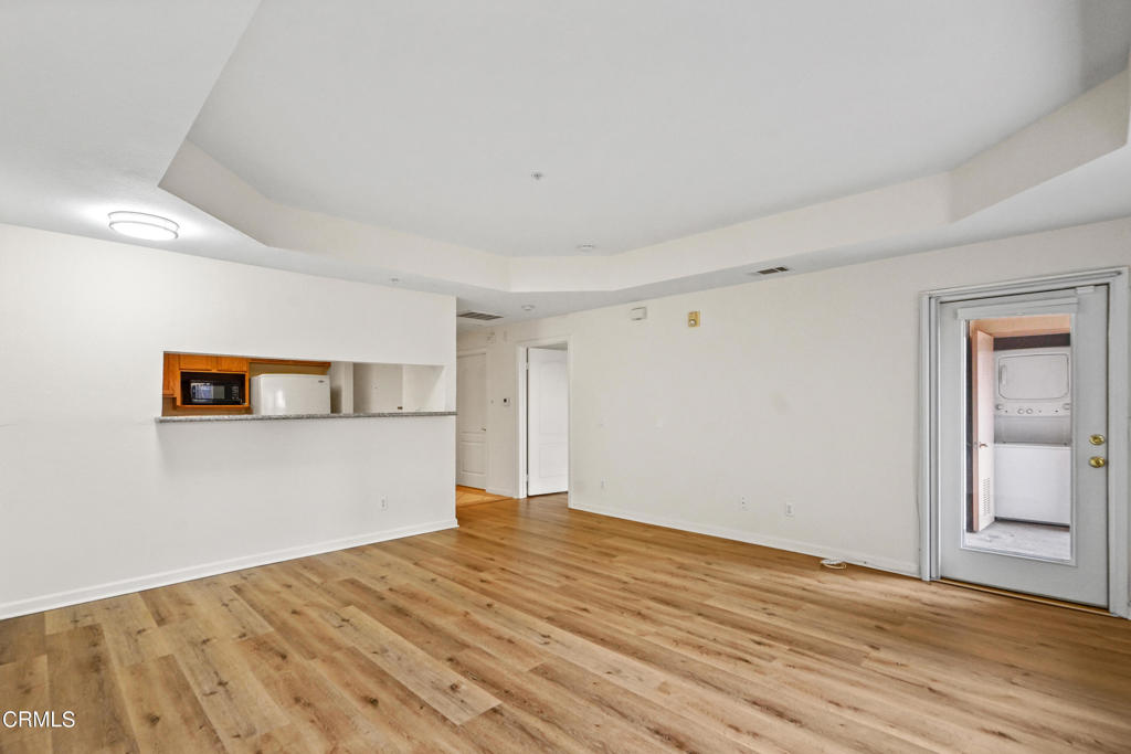 208 N Lincoln Avenue 111