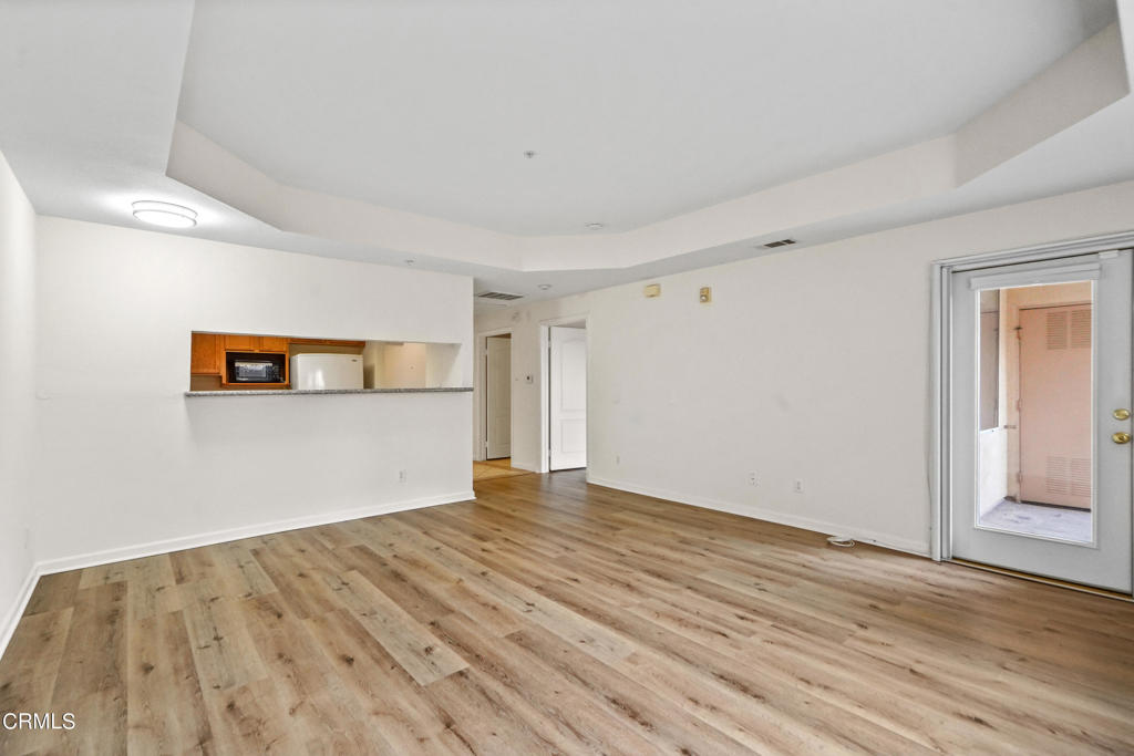 208 N Lincoln Avenue 111
