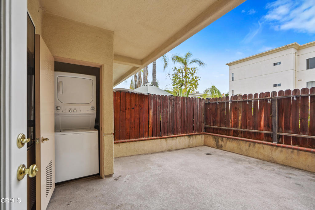 208 N Lincoln Avenue 111