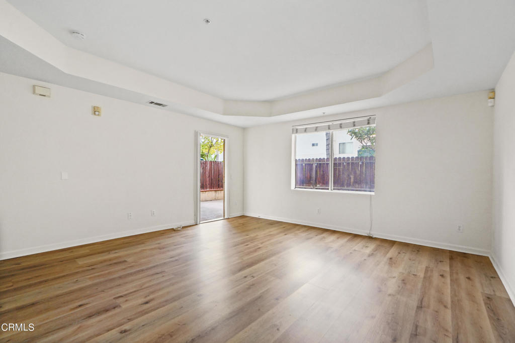 208 N Lincoln Avenue 111