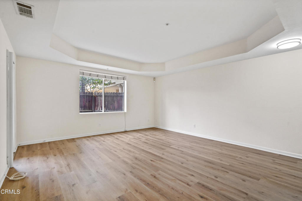 208 N Lincoln Avenue 111
