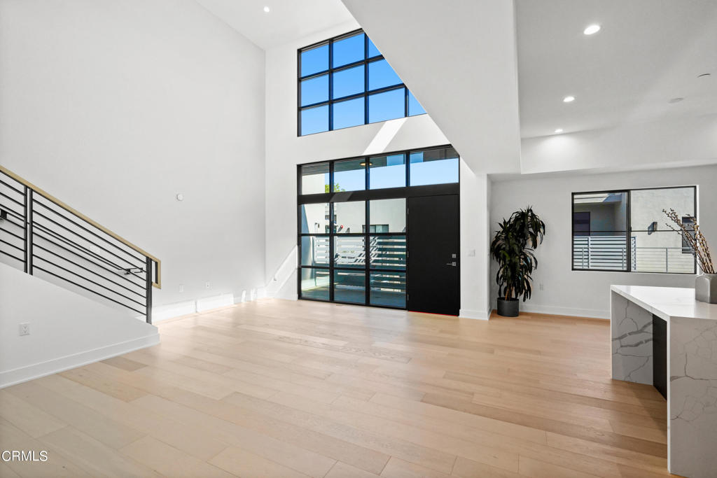 178 S Euclid Avenue 409