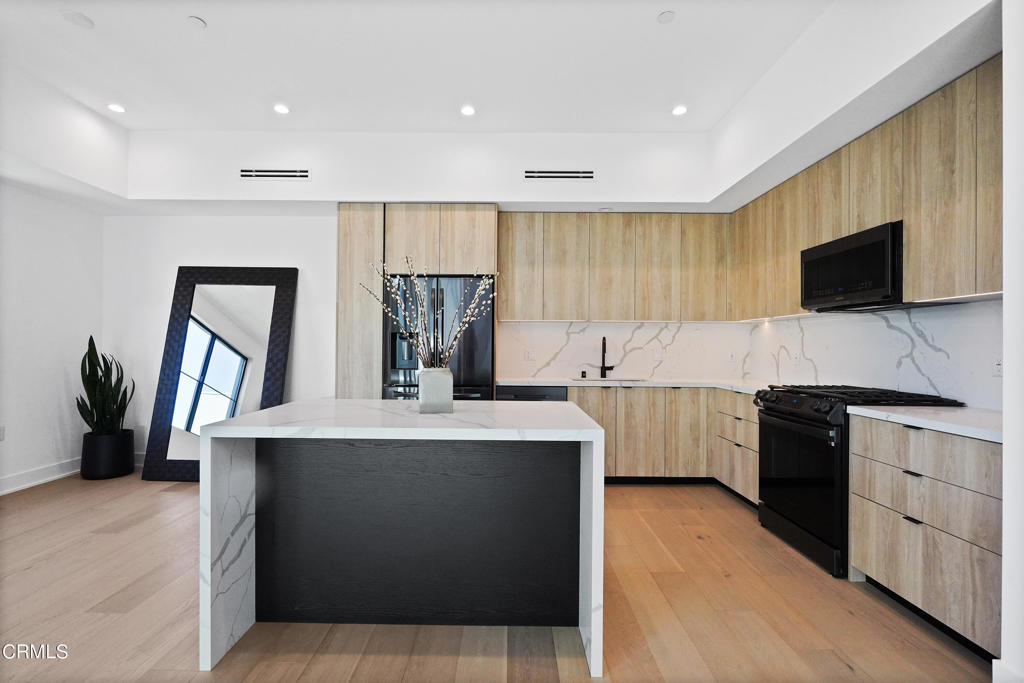 178 S Euclid Avenue 409