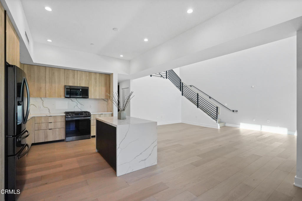 178 S Euclid Avenue 409