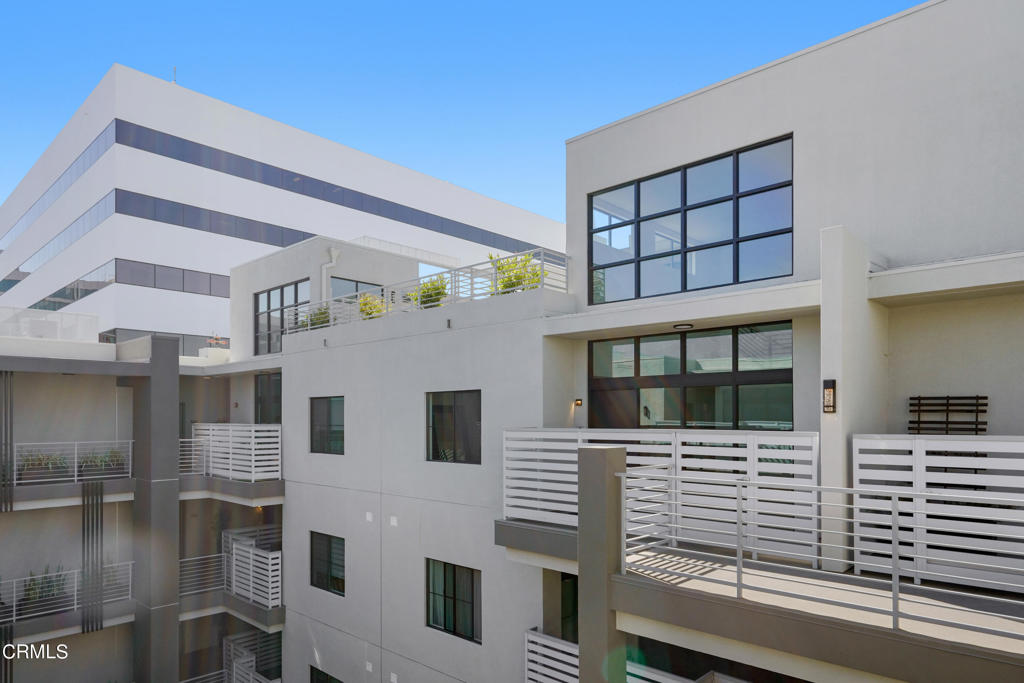 178 S Euclid Avenue 409