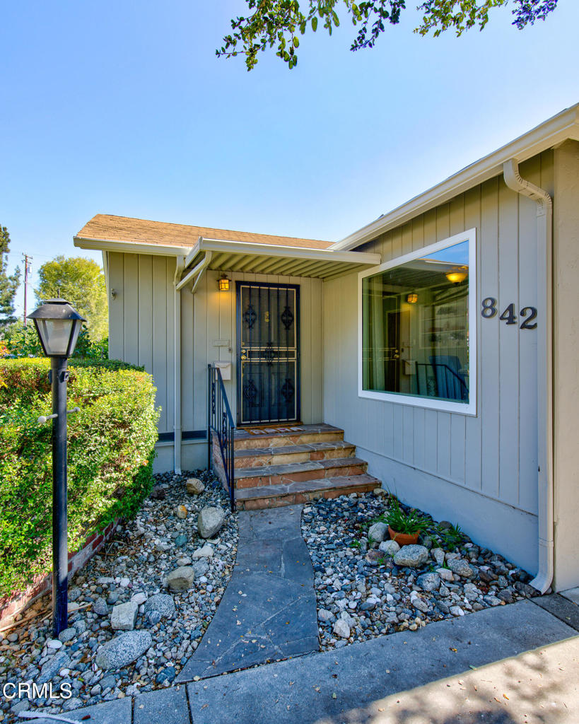 842 Oakdale Avenue