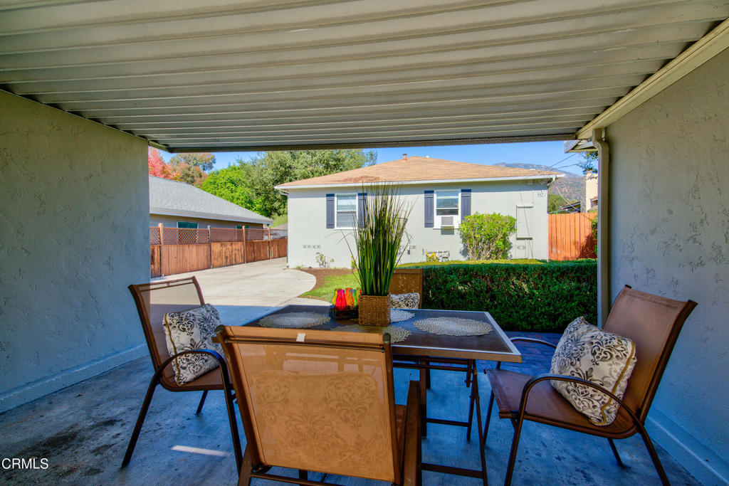 842 Oakdale Avenue