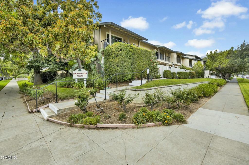 811 N Altadena Dr. Drive