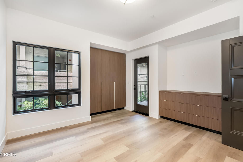 139 S Oak Knoll Avenue 102