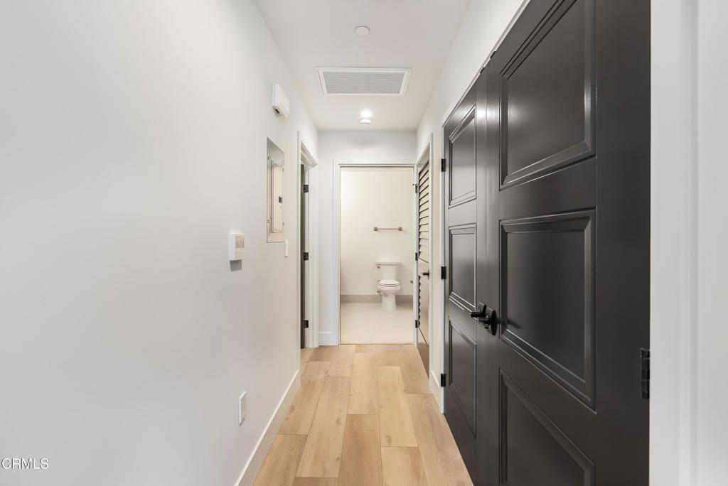 139 S Oak Knoll Avenue 204