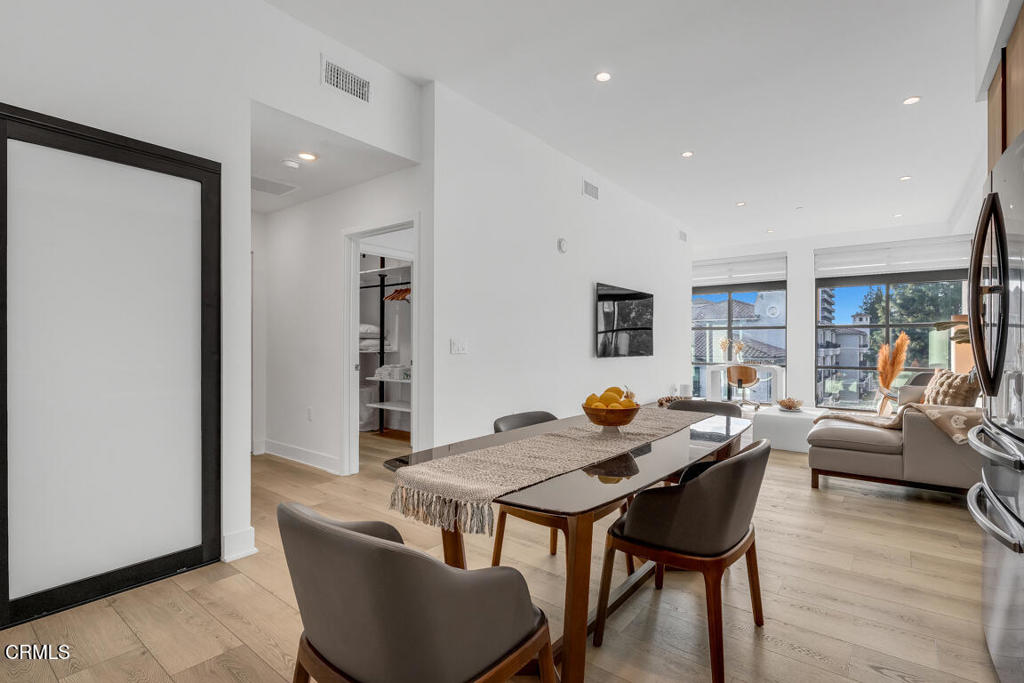 178 S Euclid Avenue 412