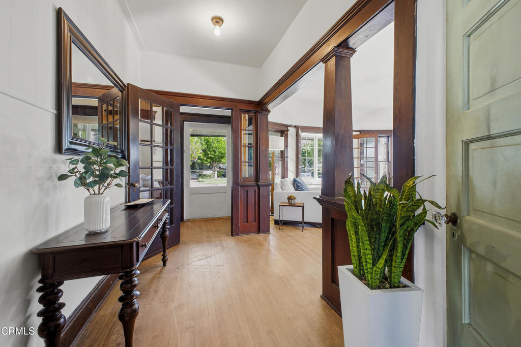 825 N Bushnell Avenue