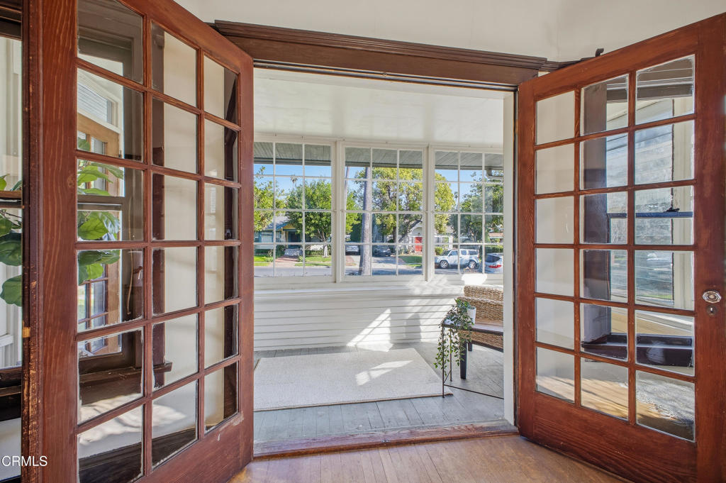 825 N Bushnell Avenue